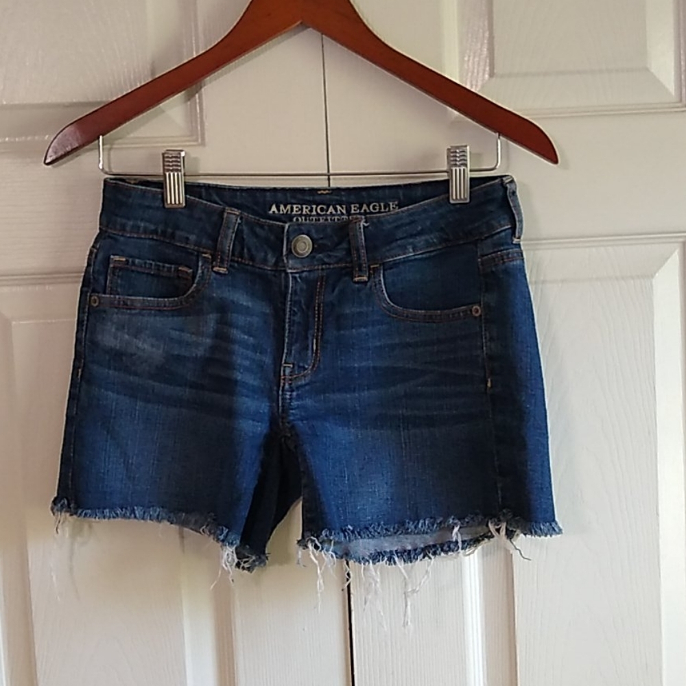 American Eagle stretch shorts size 4